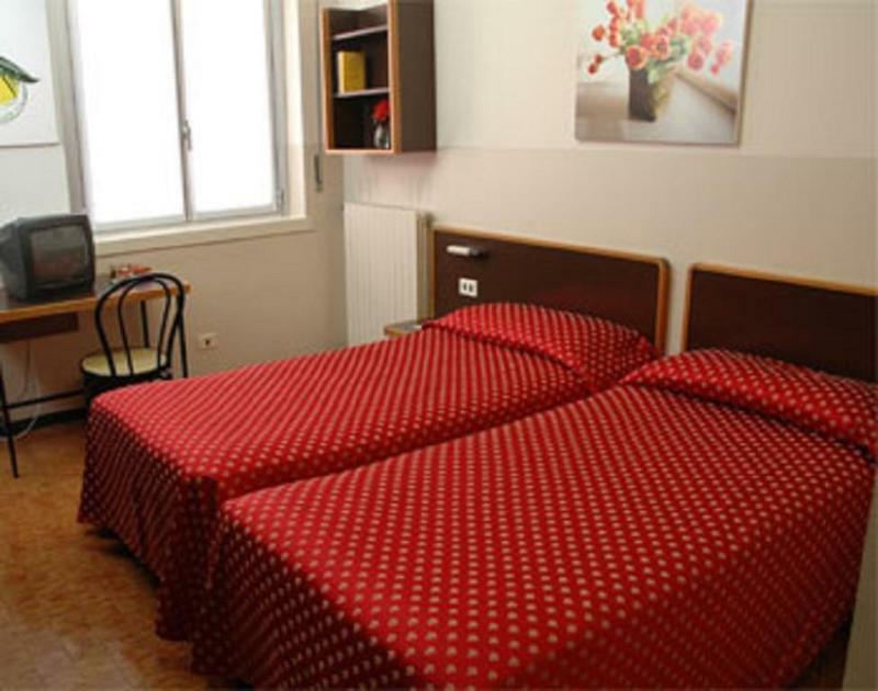 B&B Hotel Milano Ornato Esterno foto